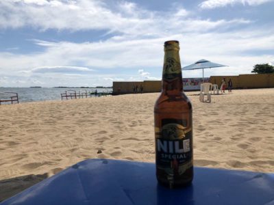 Nile Special Bier am Spennah Beach in Entebbe
